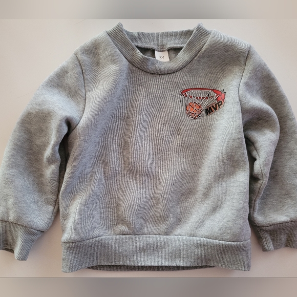 Basketball Sweater - Picture 3 of 5